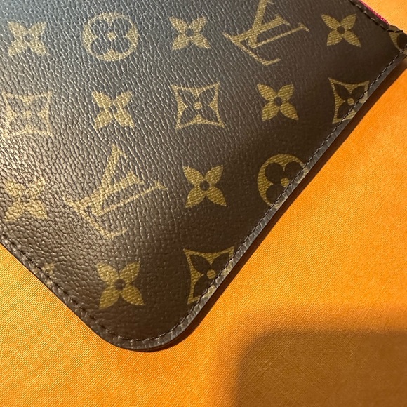 Mono Date code :FL2158 EXCELLENT condition almost brand new used 2/3 times  only - Picture 3 of 11